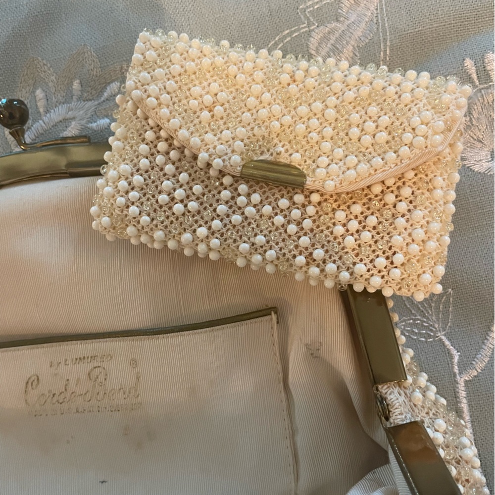 Cream Beaded Bag by Corde’ Bead, Basket-Weave Pattern - Picture 9 of 13